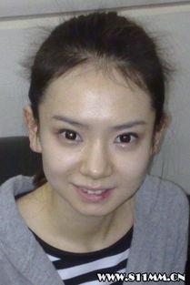 最新爆料四个女明星图片,四大女神同框，神秘事件背后真相揭晓